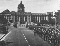 Marines-march-on-Government-Building-Seoul 1962-05-17.jpg