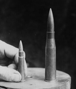 NLS Haig - Bullets from a German anti-tank rifle and a British rifle, France, during World War I (cropped).jpg