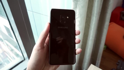 Samsung Galaxy A8 (5).png