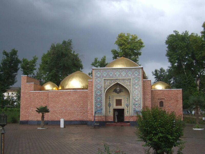 File:Tomb of said-ul-Auliya sayyid Ali hamadani.jpg