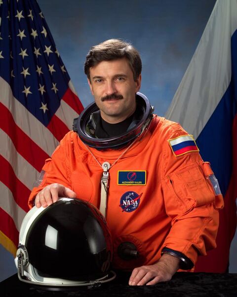 File:Alexander Kaleri NASA portrait.jpg