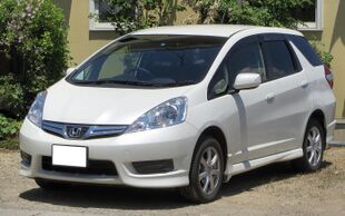 Honda Fit shuttle 1.5L-Model.JPG