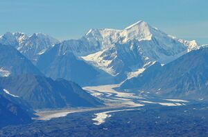 Mount Deception. Denali National Park, Alaska (29402314005).jpg