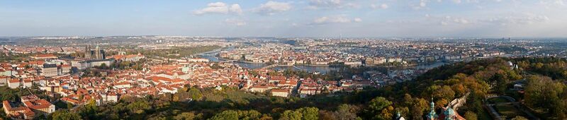 File:Prague Panorama - Oct 2010.jpg