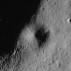 Elbow crater AS15-P-9370.jpg