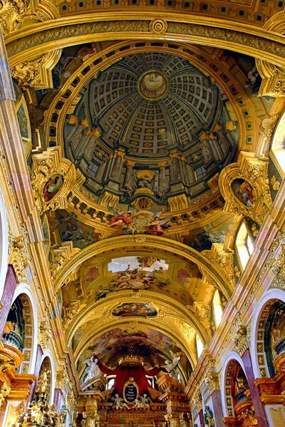 File:Fresco with Trompe l'oeuil - Andrea Pozzo -Jesuit Church Vienna.jpg