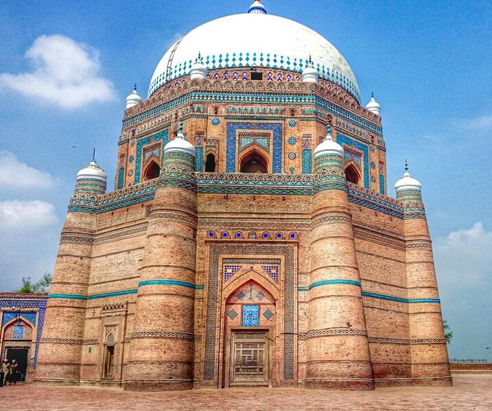 File:Tomb of Shah Rukn-e-Alam 2014-07-31.jpg
