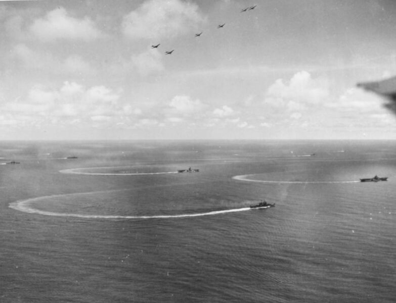 File:US Navy Task Group 58.1 underway in July 1944.jpg