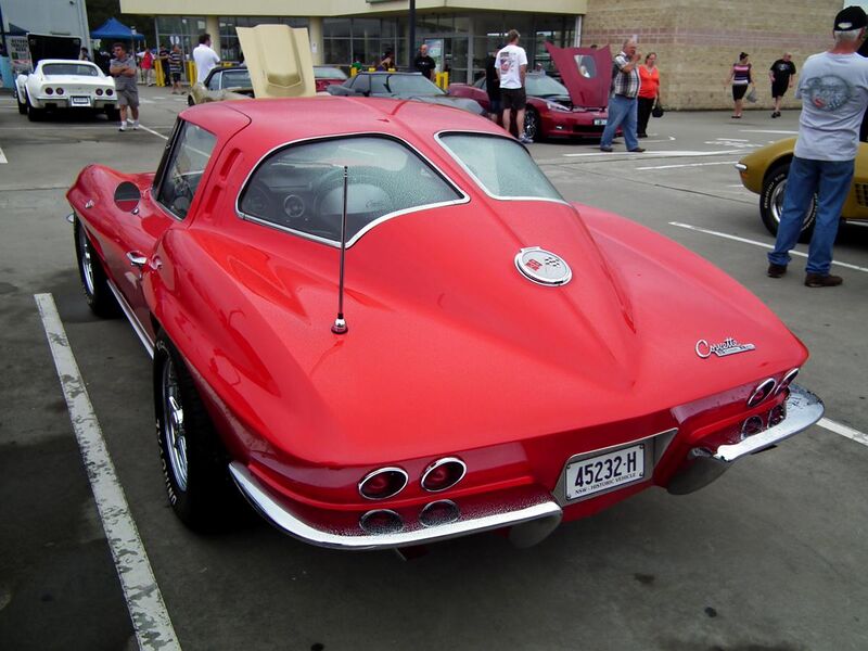 File:1963 Chevrolet C2 Corvette Stingray coupe (8451834802).jpg