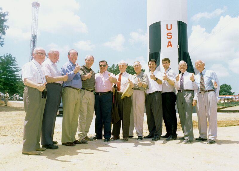 File:Saturn V Dedication 9904850.jpg