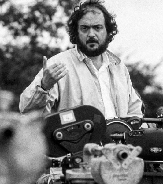 File:Kubrick on the set of Barry Lyndon (1975 publicity photo).jpg