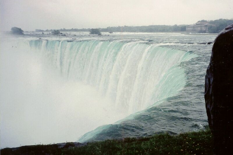 File:Niagara Falls, Ontario 3.jpg
