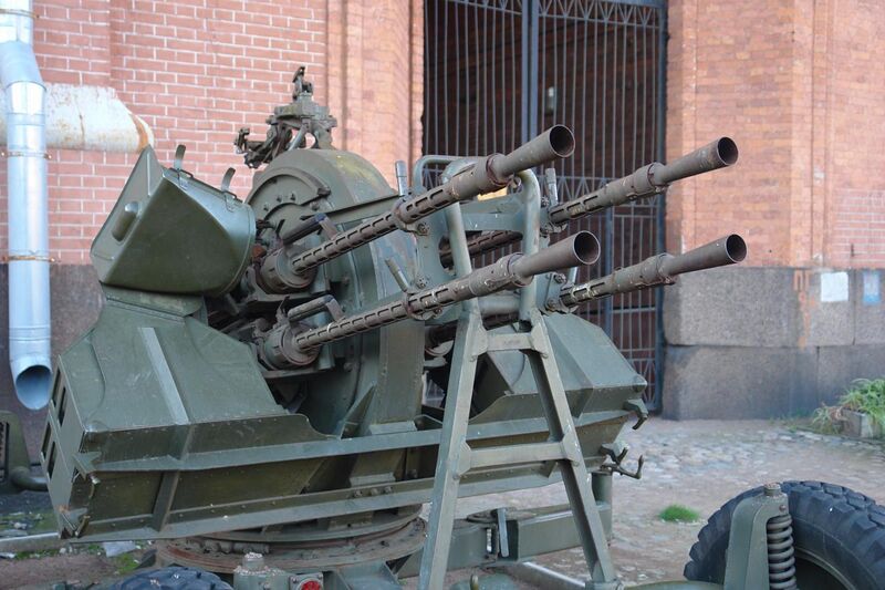 File:14,5-мм счетверенная зенитная пулеметная установка конструкции Лещинского ЗПУ-4 (4).jpg