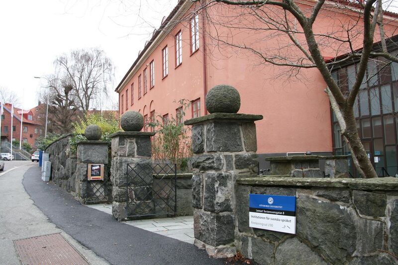 File:Göteborgs universitet svenska ost.JPG