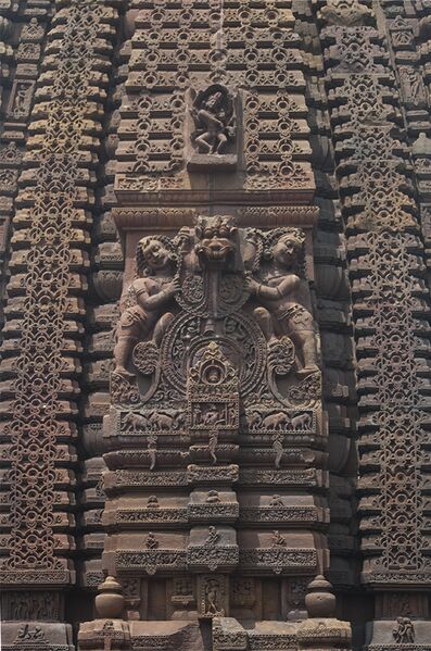 File:Mukteswar Temple, stone work.jpg