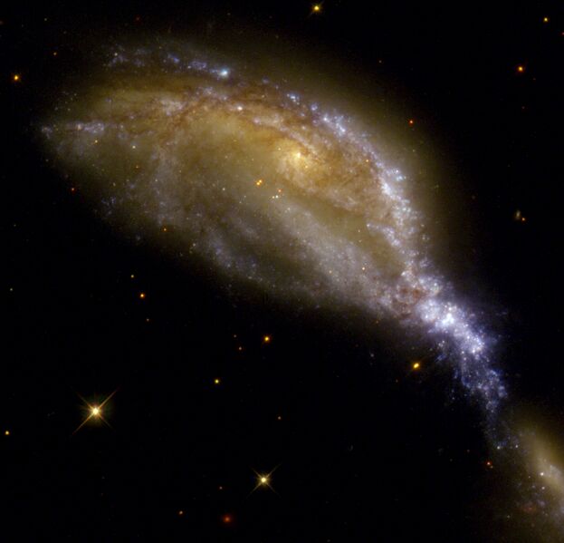 File:NGC 6745.jpg