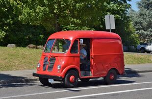 Preserved International Harvester Metro Van in Portland in 2015.jpg