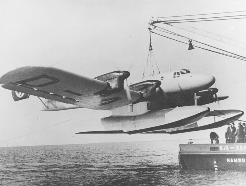 File:Blohm & Voss Ha 139 floatplane being lifted by a crane c1937.jpg