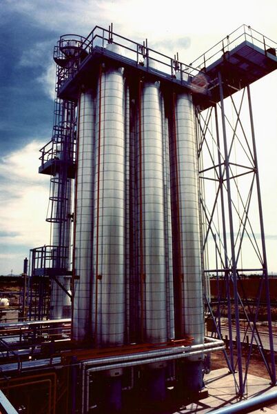 File:Chemical Processing Equipment at a Poly-Silicon Plant.JPG