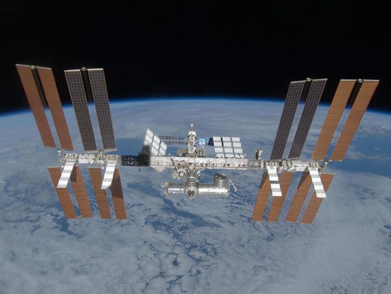 File:ISS March 2009.jpg