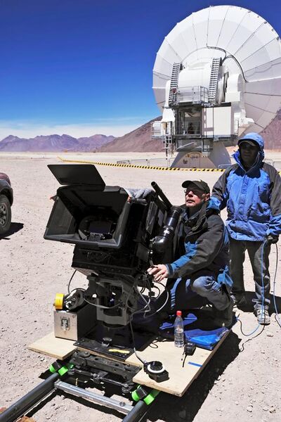 File:Director of Photography for IMAX® 3D movie Hidden Universe, Malcolm Ludgate, with IMAX camera.jpg