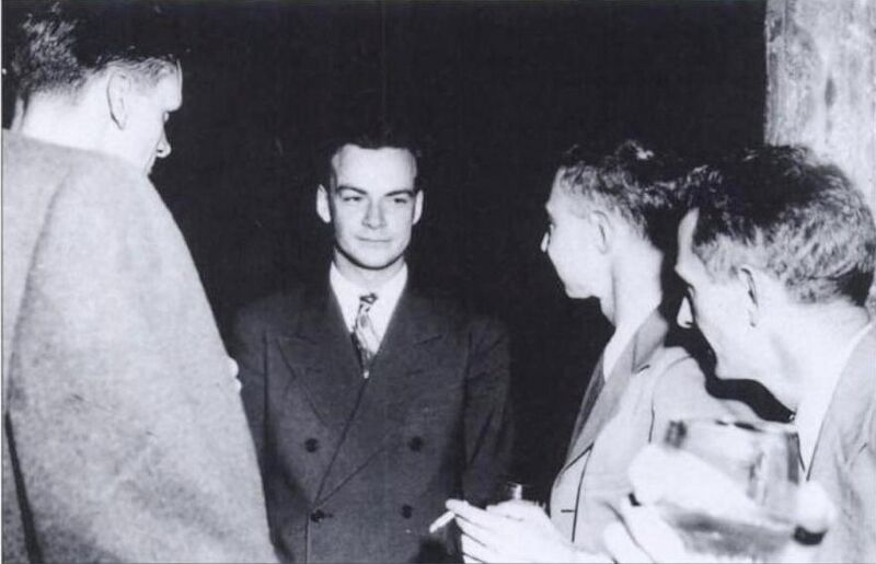 File:Feynman and Oppenheimer at Los Alamos.jpg