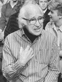 George Wald 1987.jpg