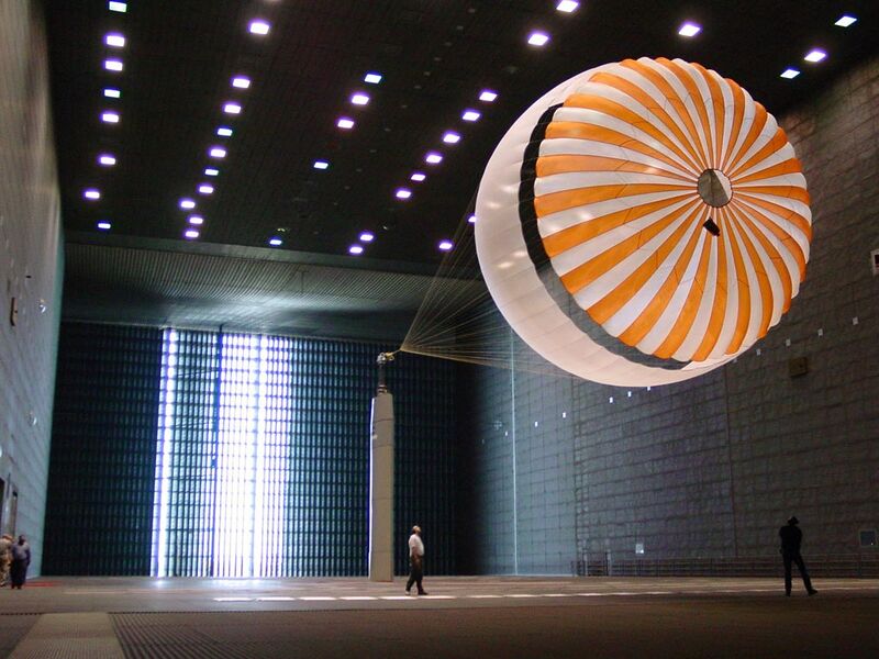 File:Parachute1.jpg