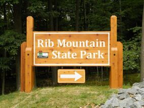 Rib Mt State Park entrance.jpg