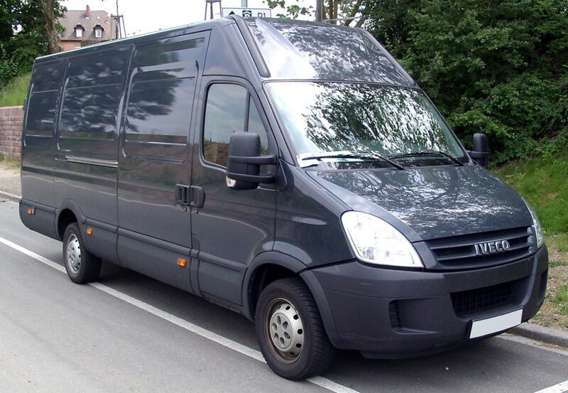 File:Iveco Daily front 20080625.jpg