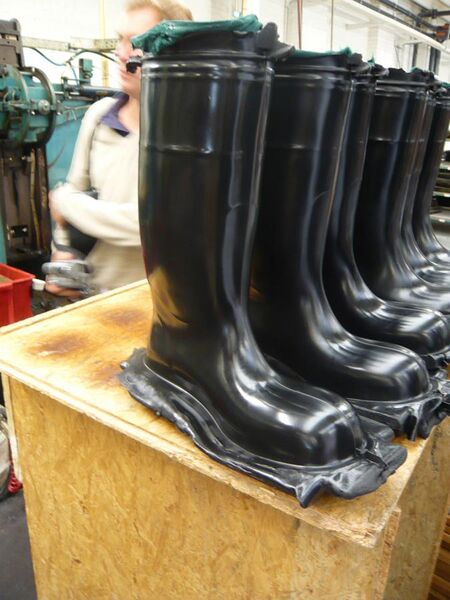 File:Rubber boots.jpg