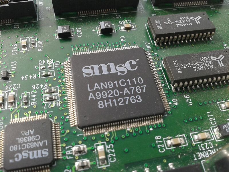 File:SMSC LAN91C110 ethernet chip.jpg