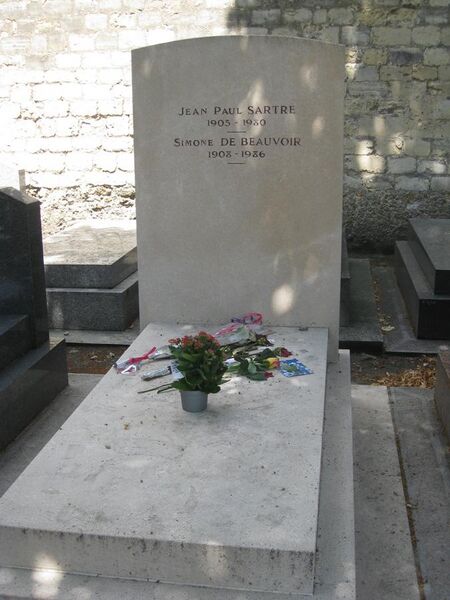File:Sartre and Simone de Beauvoir grave, Montparnasse, Paris, France-16June2009.jpg
