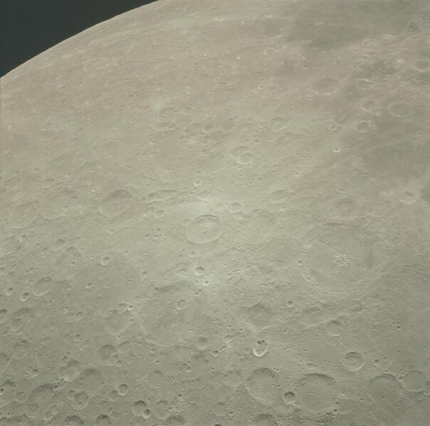 File:Stevinus crater vicinity AS15-96-13091.jpg