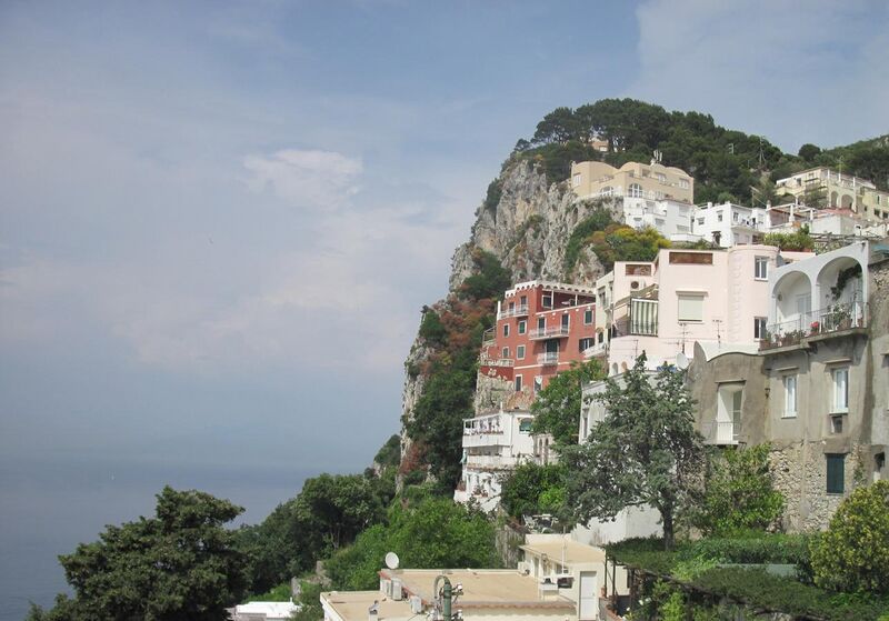 File:Villa Behring on Capri.jpg