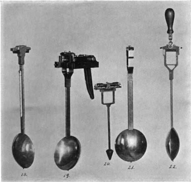 File:Mendenhall gravimeter pendulums.jpg
