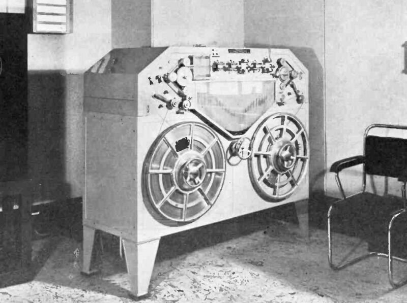 File:Blattnerphone recorder 1937.jpg