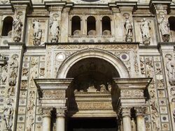 Certosa di Pavia - portal.JPG