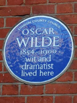 OSCAR WILDE 1854-1900 wit and dramatist lived here.JPG