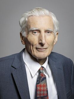 Official portrait of Lord Rees of Ludlow crop 2.jpg
