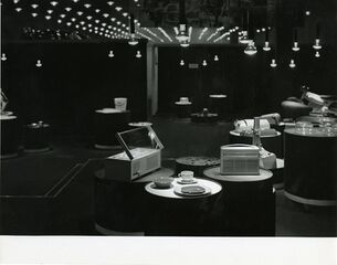 Paolo Monti - Servizio fotografico (Milano, 1954) - BEIC 6347052.jpg