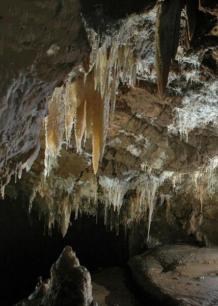 File:California Caverns.jpg