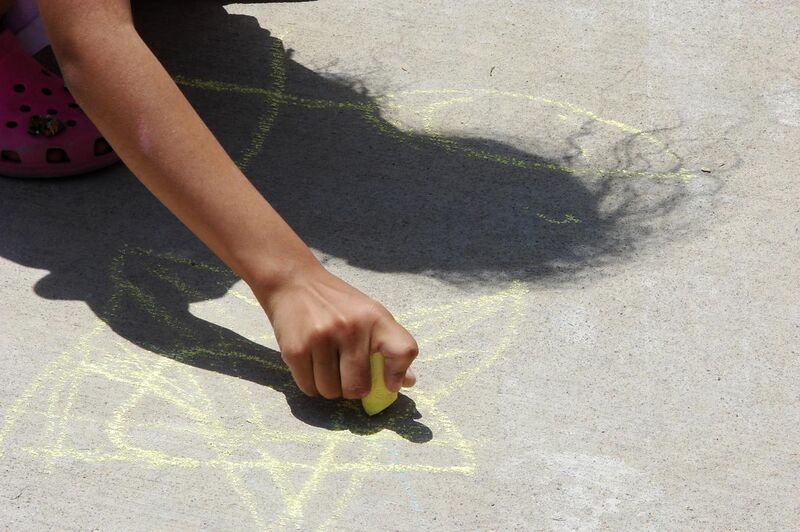 File:Chalk-Sidewalk-Art-0092.jpg