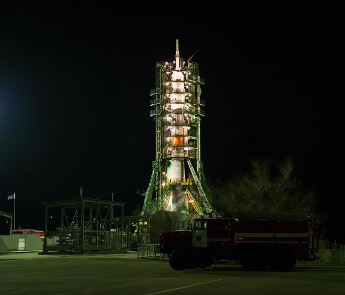 File:Expedition 42 Soyuz Preparation (201411240005HQ).jpg