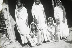 High caste women, Harkua, India, ca. 1915 (IMP-CSCNWW33-OS14-37).jpg