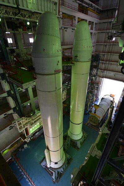 File:15-S200 Strap-ons on Mobile Launch Pedestal.jpg