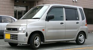 1998-1999 Mitsubishi Toppo BJ.jpg