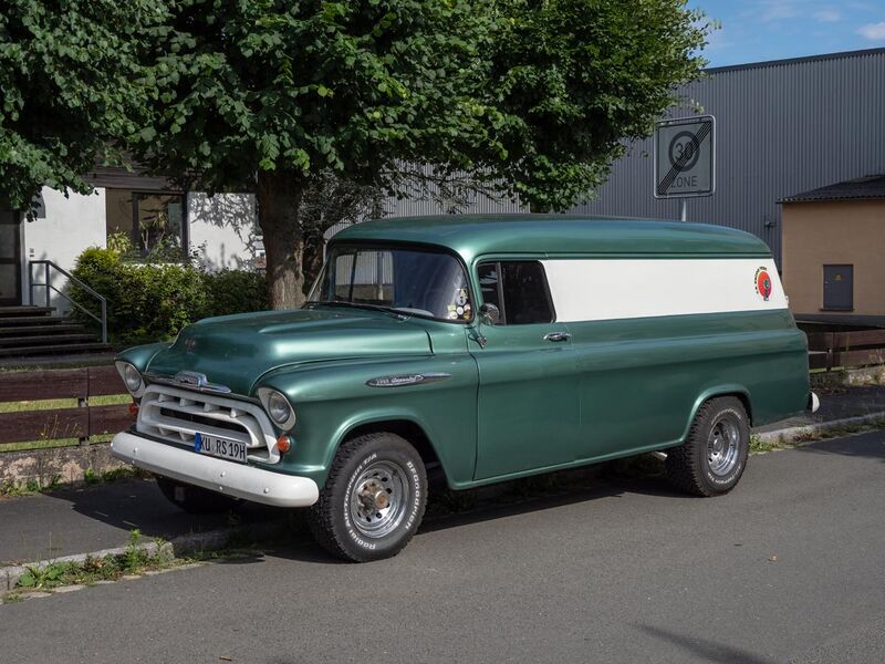 File:Chevrolet Panel Truck 1957 6170858.jpg