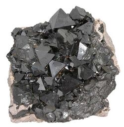 Magnetite-118736.jpg