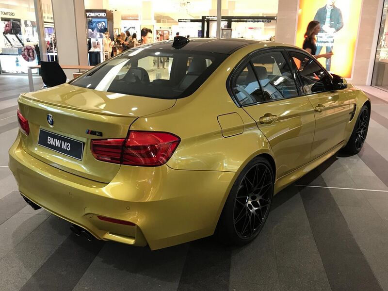 File:2017 BMW M3 (F80) sedan (2017-09-15) 02.jpg